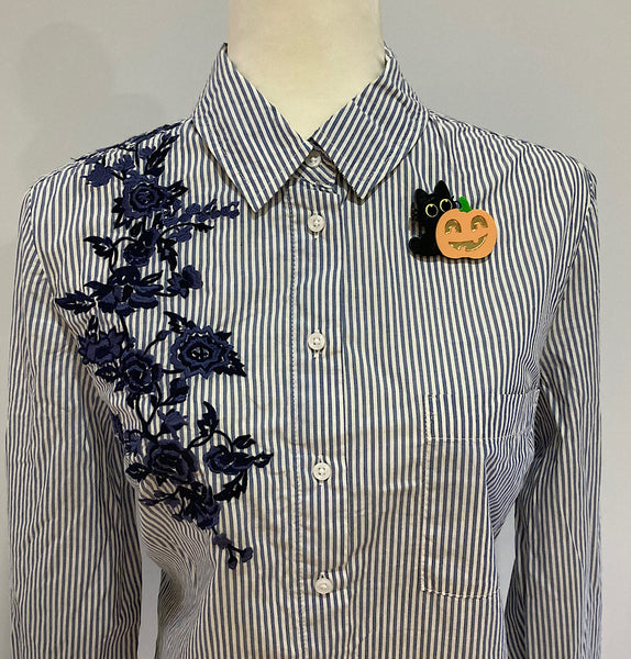 Pumpkin Peeper Brooch