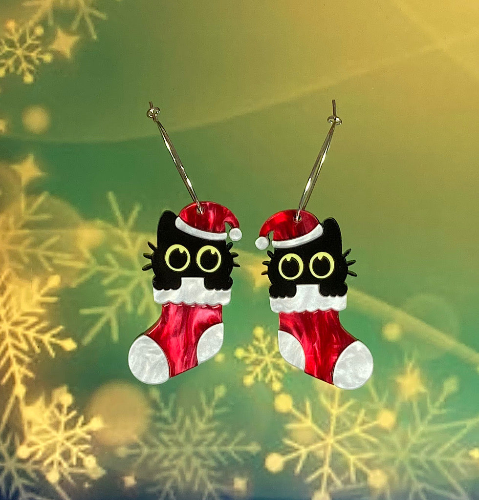 Stocking Stuffer Peeper Earrings