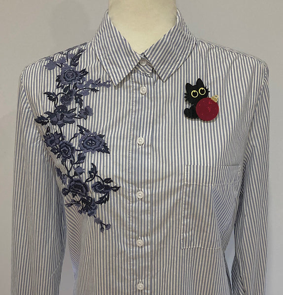 Bauble Peeper Brooch